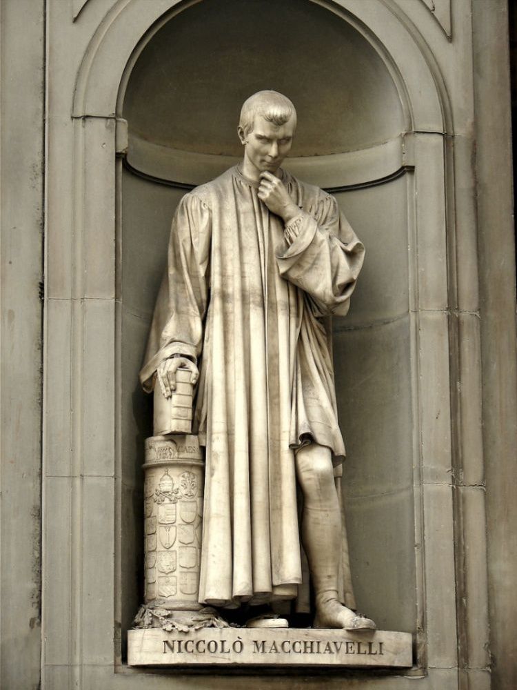 Statue von Niccolo Machiavelli in Florenz. Statue von Niccolo Machiavelli in Florenz
