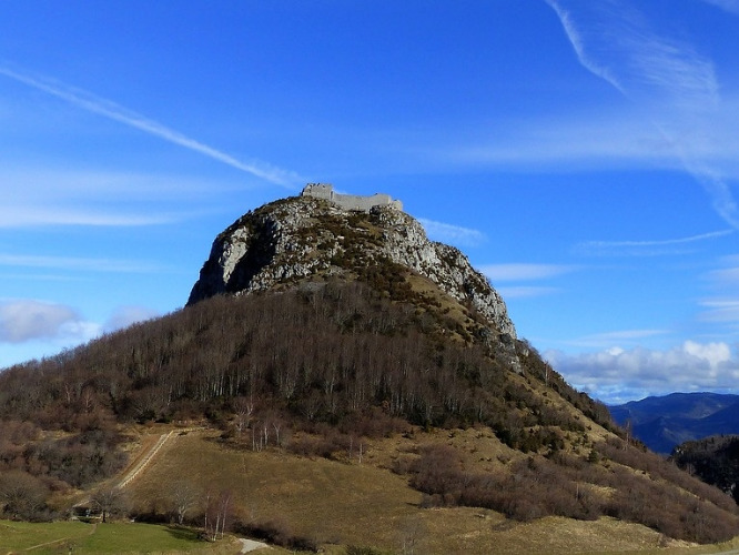 Die Burg Montségur war einer der Rückszugsorte der Katharer Burg Montségur