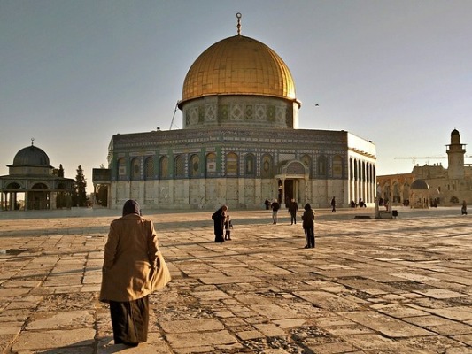 Sultan Saladin stiftete der al-Aqsa-Moschee eine Redekanzel. Al-Aqsa-Moschee
