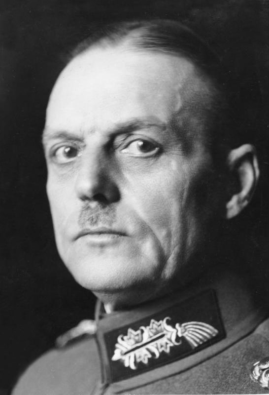 Gerd von Rundstedt 1932