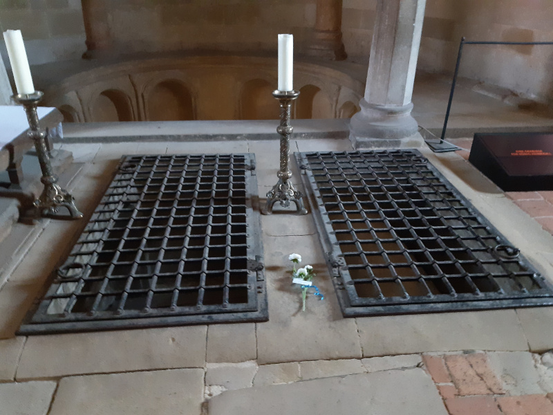 Grabmal von Heinrich I. im Dom von Quedlinburg
